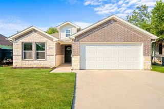3305 Avenue J, Fort Worth, TX 76105
