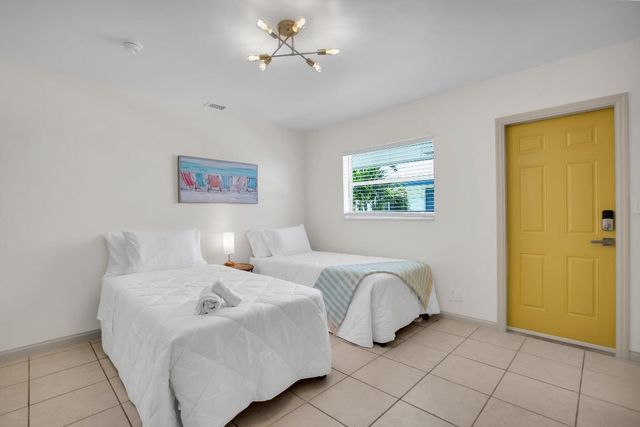 1840 SW 24th Street 1-2, Fort Lauderdale, FL 33315