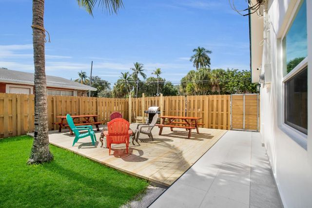 1840 SW 24th Street 1-2, Fort Lauderdale, FL 33315