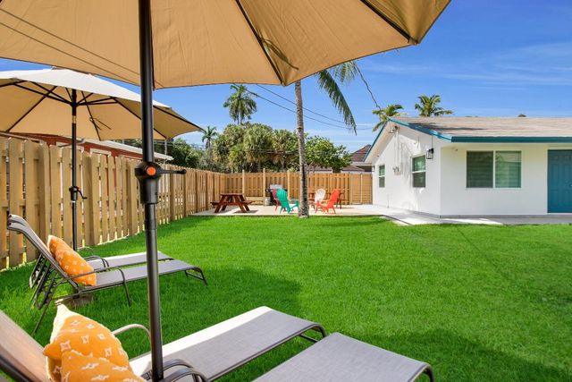 1840 SW 24th Street 1-2, Fort Lauderdale, FL 33315