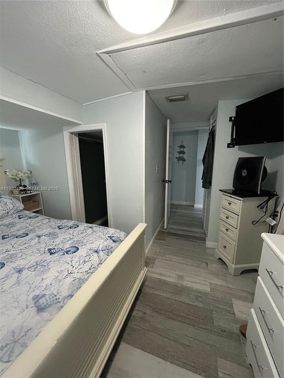 Image 17 of property listing at 65821 Overseas Hwy Lot 267, Long Key, FL 33001