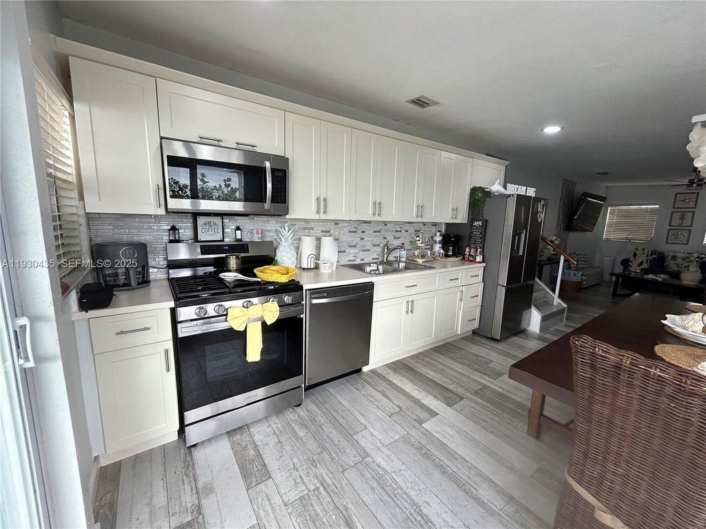 Image 7 of property listing at 65821 Overseas Hwy Lot 267, Long Key, FL 33001