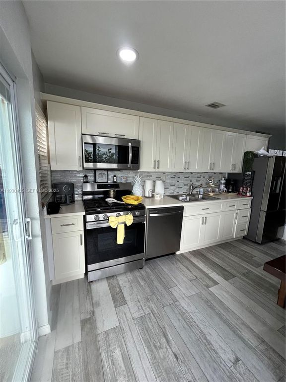 Image 8 of property listing at 65821 Overseas Hwy Lot 267, Long Key, FL 33001