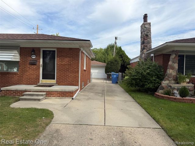 26126 Warrington Street, Dearborn Heights, MI 48127