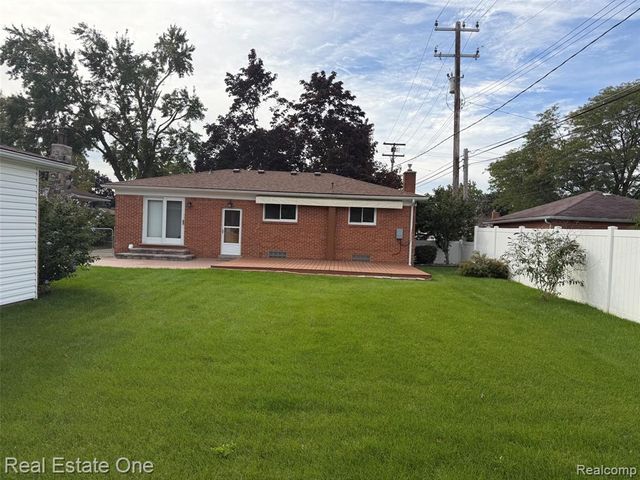 26126 Warrington Street, Dearborn Heights, MI 48127