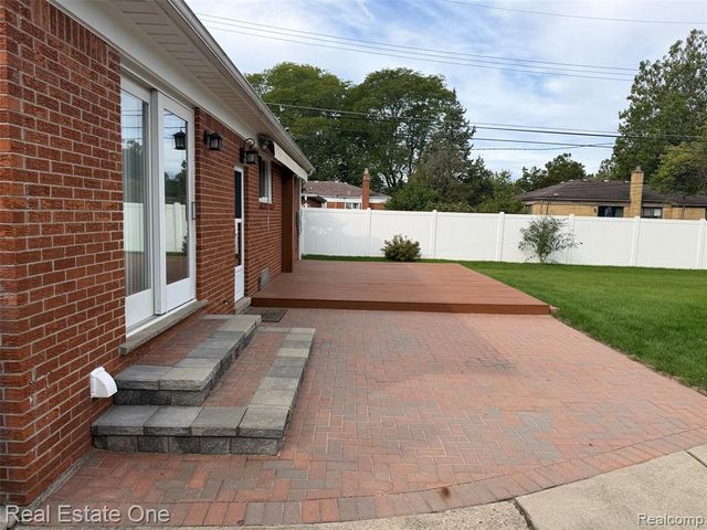 26126 Warrington Street, Dearborn Heights, MI 48127