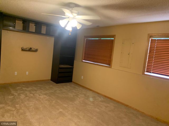 3125 Legacy Lane, Woodbury, MN 55129