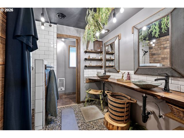 341 Hardy Ave, Eugene, OR 97404