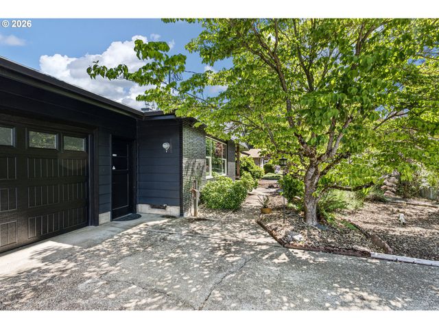 341 Hardy Ave, Eugene, OR 97404
