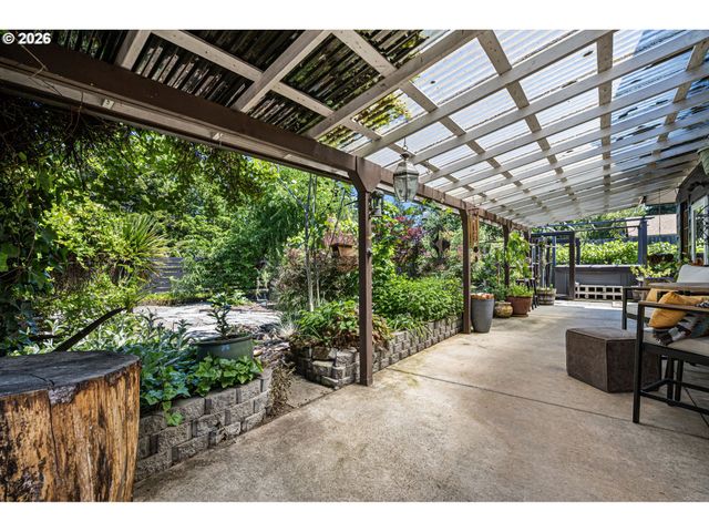 341 Hardy Ave, Eugene, OR 97404