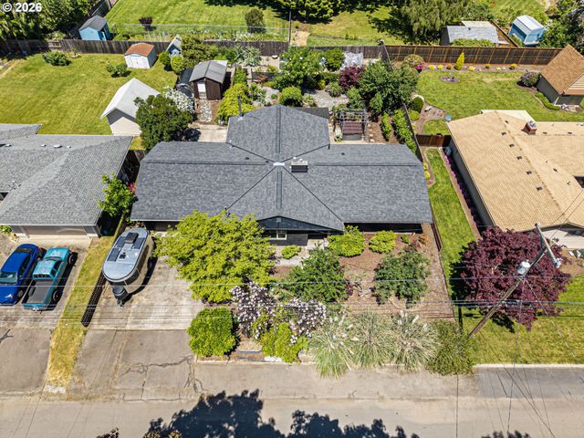 341 Hardy Ave, Eugene, OR 97404