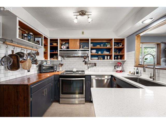 341 Hardy Ave, Eugene, OR 97404