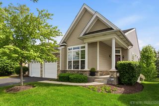 3844 Valhalla Drive, Elgin, IL 60124