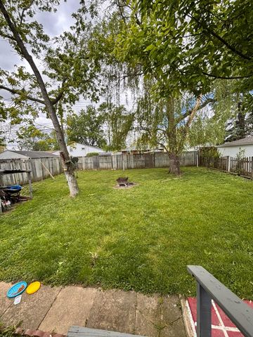 699 Holly Hill Drive, Columbus, OH 43228