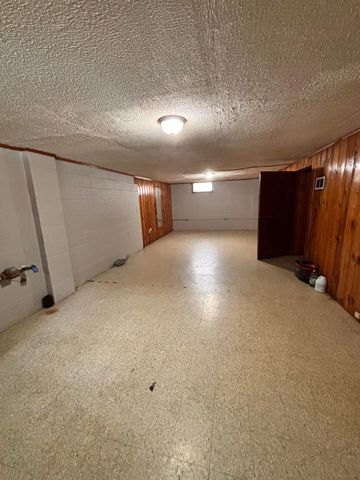 699 Holly Hill Drive, Columbus, OH 43228