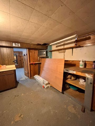 699 Holly Hill Drive, Columbus, OH 43228