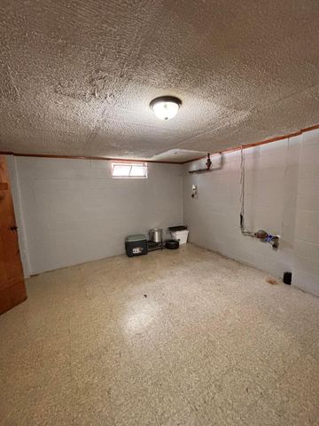 699 Holly Hill Drive, Columbus, OH 43228