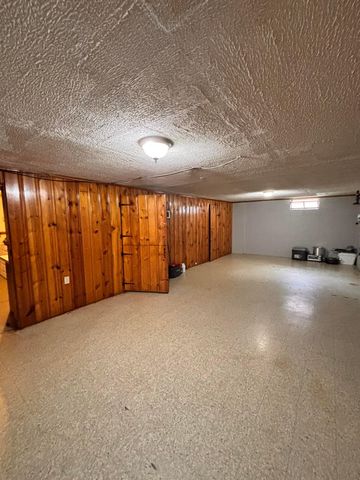 699 Holly Hill Drive, Columbus, OH 43228