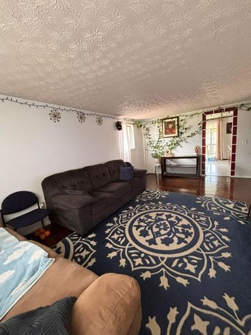 699 Holly Hill Drive, Columbus, OH 43228