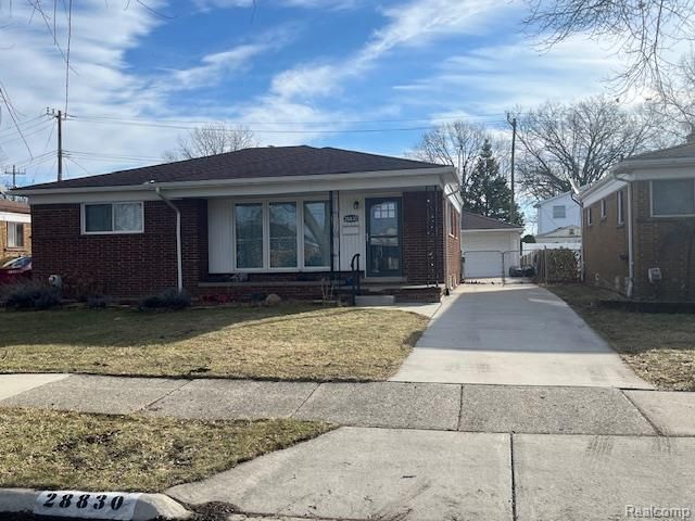 28830 Jane Street, Saint Clair Shores, MI 48081