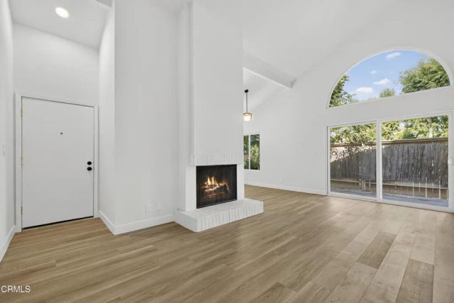 22330 Victory Boulevard 604, Los Angeles, CA 91367