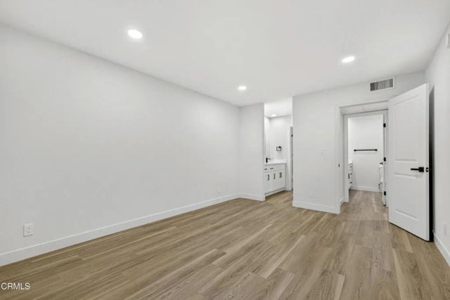 22330 Victory Boulevard 604, Los Angeles, CA 91367