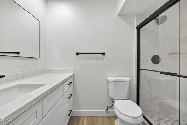 22330 Victory Boulevard 604, Los Angeles, CA 91367