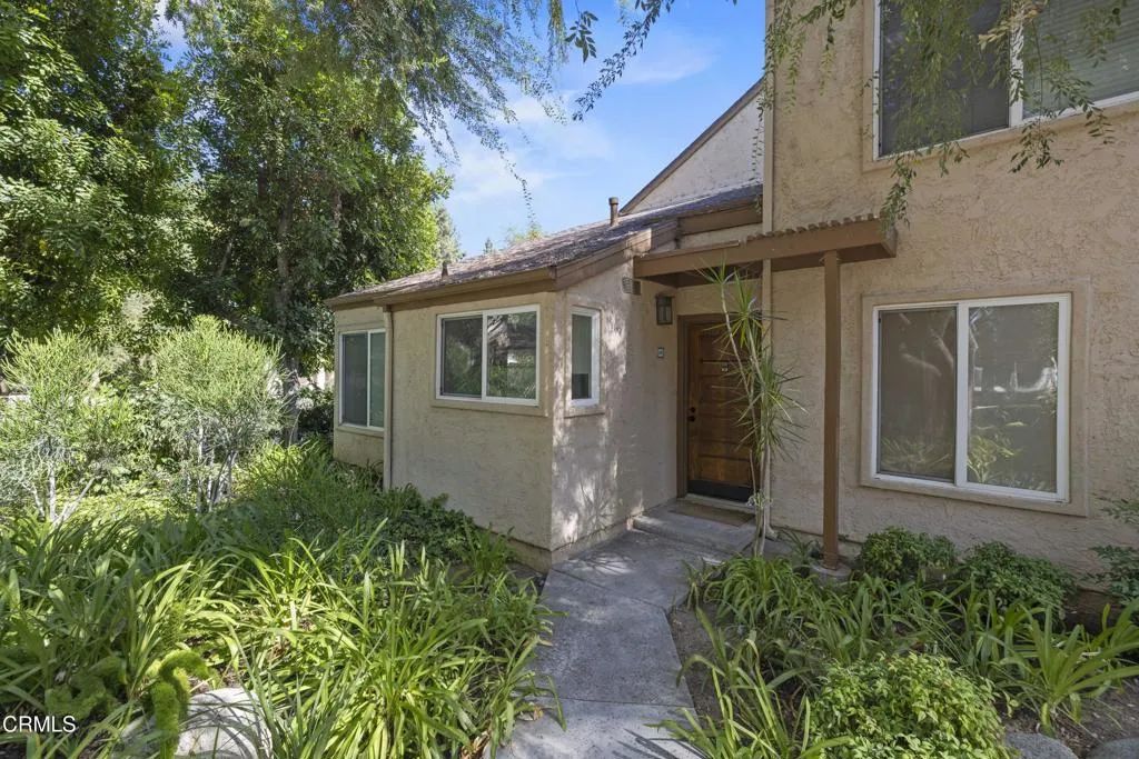 22330 Victory Boulevard 604, Los Angeles, CA 91367