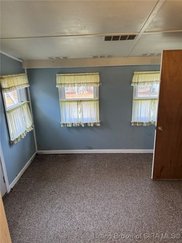 1127 S Thompson Road, Lexington, IN 47138