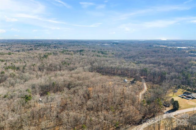 9999 Oakridge Road, Lake Wylie, SC 29710