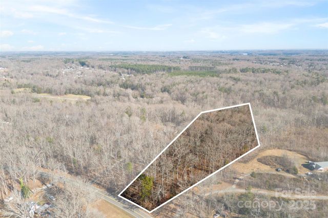 9999 Oakridge Road, Lake Wylie, SC 29710