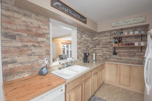 845 36th Avenue N, Saint Cloud, MN 56303