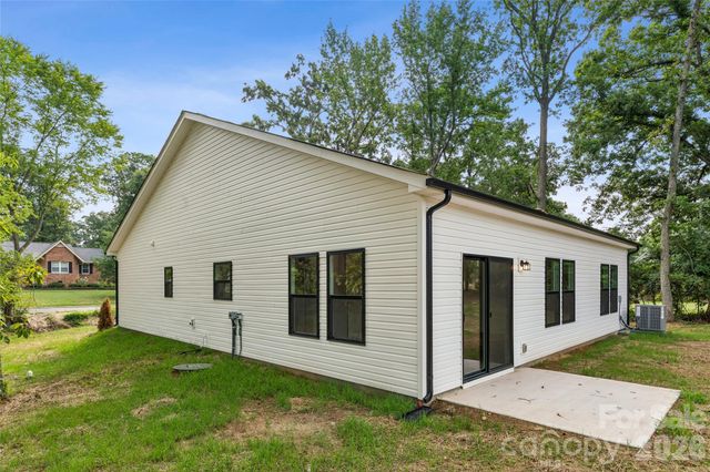 1004 Oak Hill Drive, Monroe, NC 28112