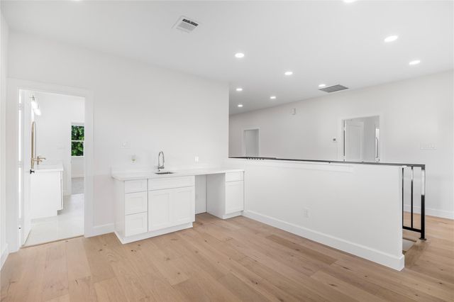 8646 Alcott Drive, Houston, TX 77080