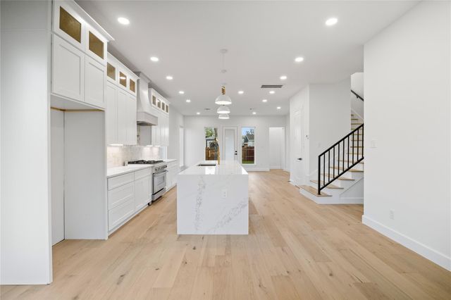 8646 Alcott Drive, Houston, TX 77080