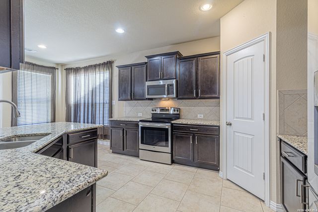 216 Campfire Way, Cibolo, TX 78108