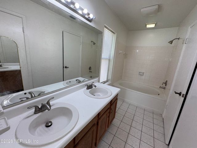 3915 STATION Court S, Jacksonville, FL 32246