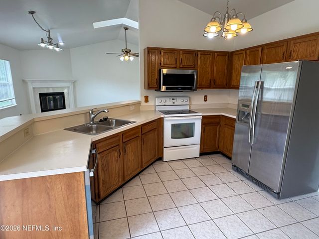 3915 STATION Court S, Jacksonville, FL 32246