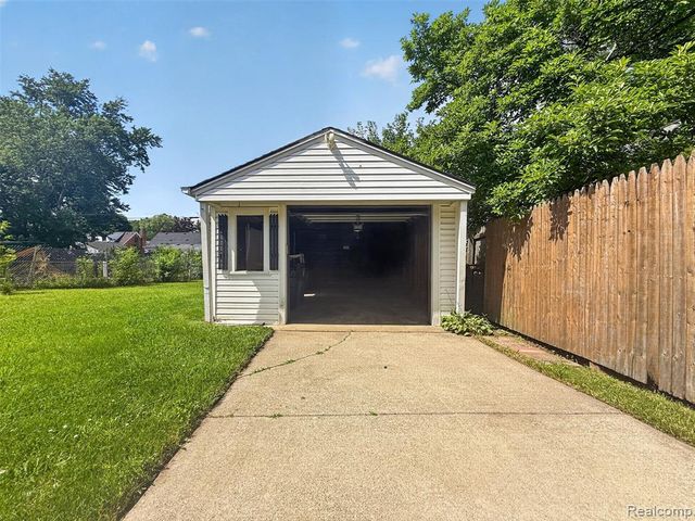 2507 Windemere Road, Birmingham, MI 48009