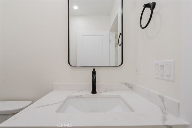 5738 Beck Avenue, North Hollywood, CA 91601