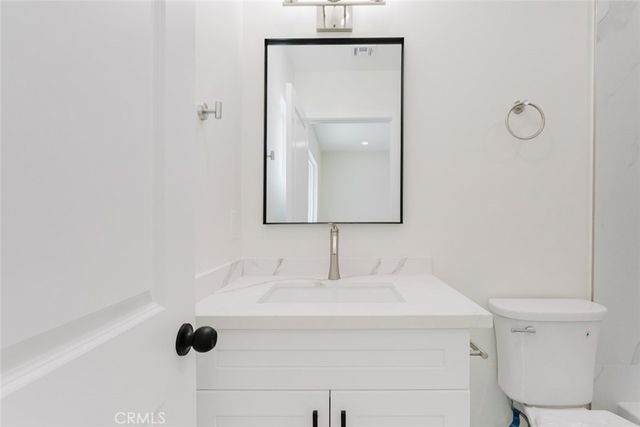 5738 Beck Avenue, North Hollywood, CA 91601