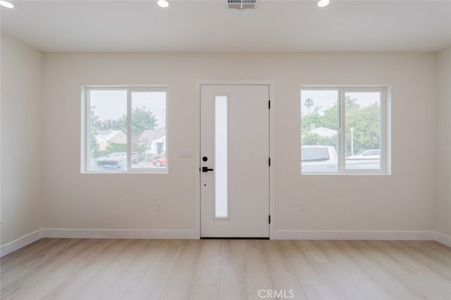 5738 Beck Avenue, North Hollywood, CA 91601