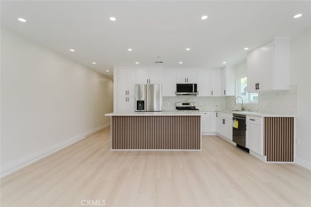 5738 Beck Avenue, North Hollywood, CA 91601