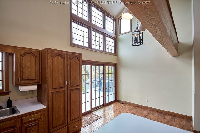 229 Deerfield Drive, Winfield, WV 25213