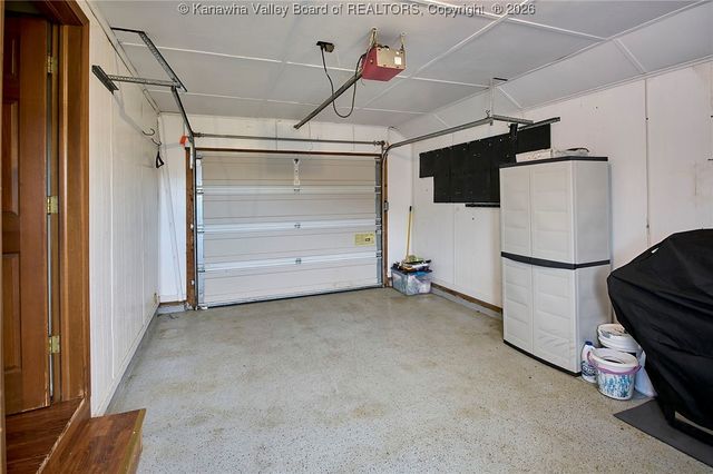 229 Deerfield Drive, Winfield, WV 25213