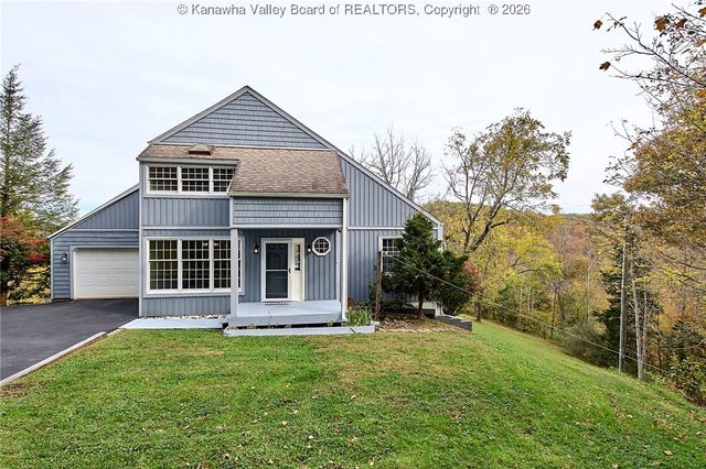 229 Deerfield Drive, Winfield, WV 25213