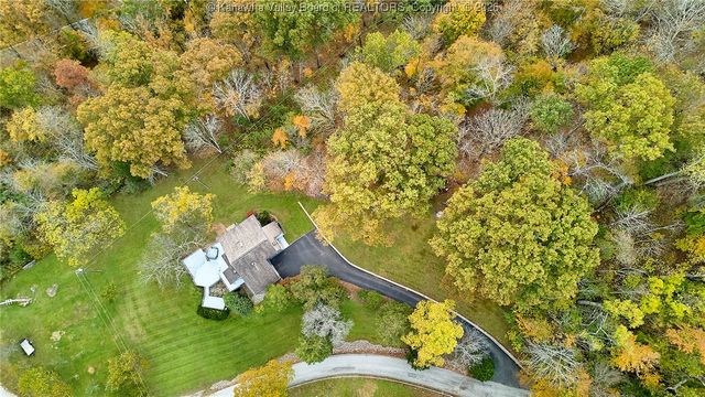 229 Deerfield Drive, Winfield, WV 25213