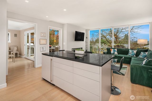 4721 45th Avenue NE, Seattle, WA 98105