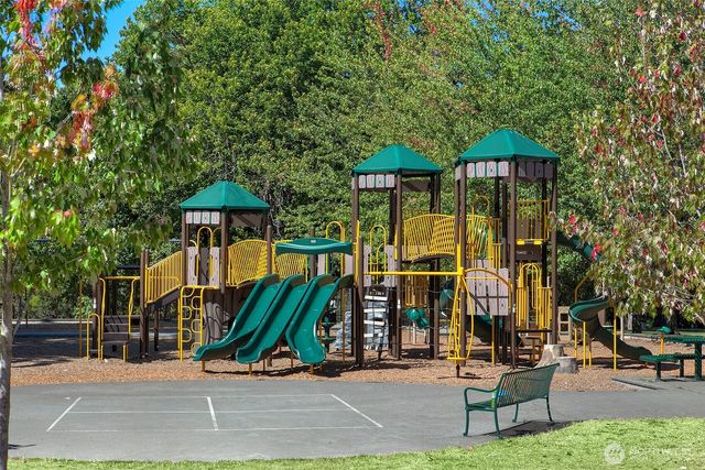 4721 45th Avenue NE, Seattle, WA 98105