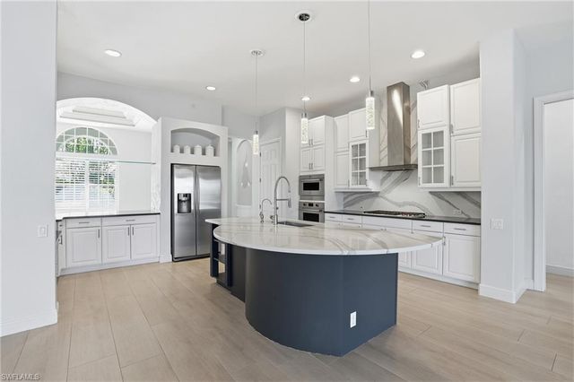 18361 Verona Lago DR, Miromar Lakes, FL 33913